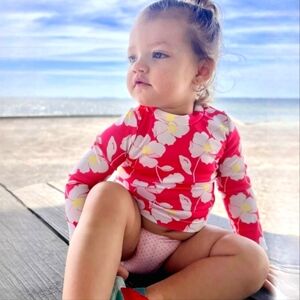 Simple Joys by Carter's Girls 2-Piece Rashguard Set Size 24 Mths